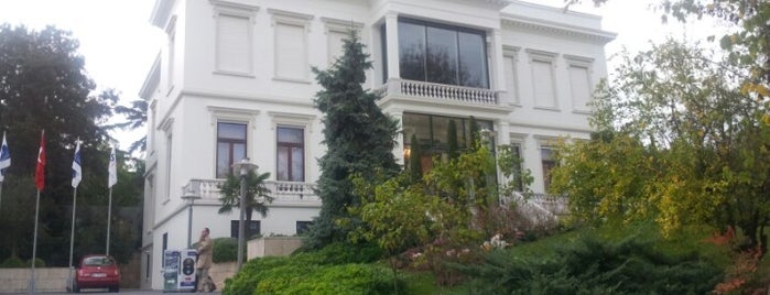 Sakıp Sabancı Müzesi is one of สถานที่ที่บันทึกไว้ของ Sena.