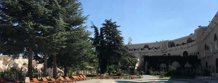 Uçhisar Kaya Hotel is one of Lugares favoritos de Hulya.