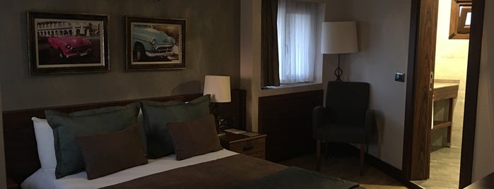 Cuci Hotel di Mare is one of Hulya'nın Beğendiği Mekanlar.