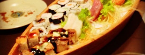 Zensei Sushi is one of Orte, die Henrique gefallen.