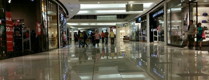 Paradigm Mall is one of shopping malls.