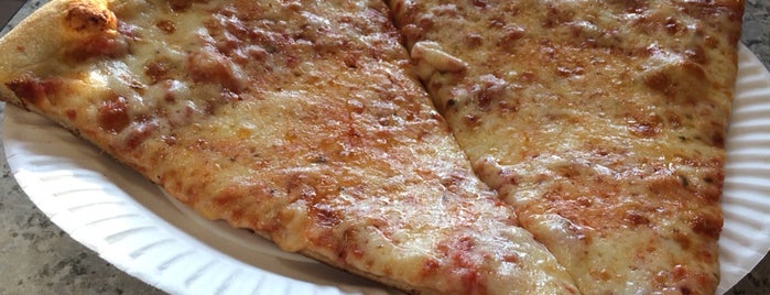 Gigi's Pizzeria is one of The 15 Best Places for Wing Sauces in Queens.