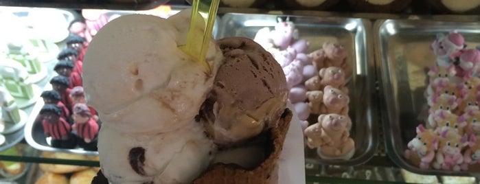 Pasticceria Gelateria Daniela, Scalea is one of Danieleさんのお気に入りスポット.