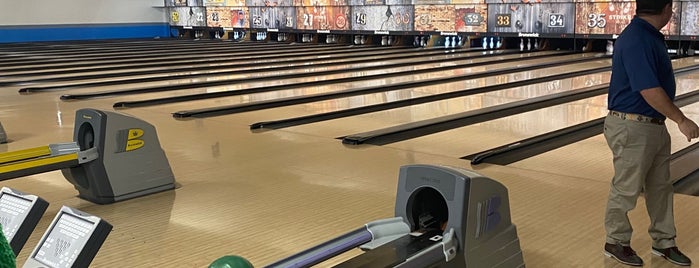 Billy Hardwick's All Star Lanes is one of Memphis Trip.