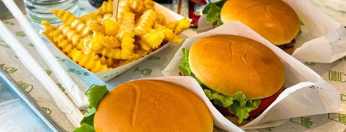 Shake Shack is one of İsmailさんのお気に入りスポット.
