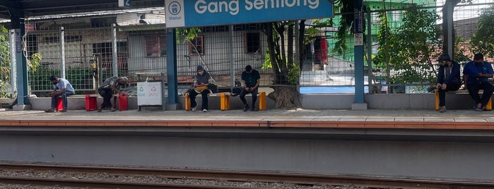 Stasiun Gang Sentiong is one of Train Station.