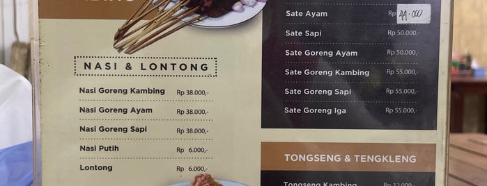 Warung Sate dan Tongseng "Pak Budi Asli Solo" is one of Kuliner Bekasi.
