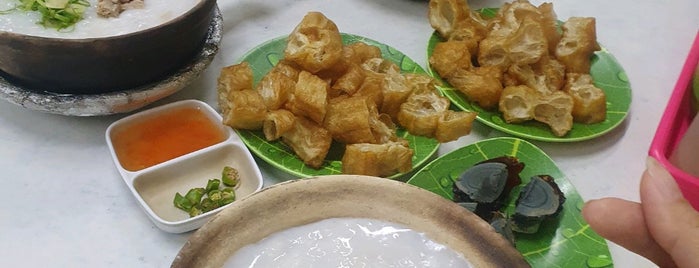 Bubur Sapo Bun Ong is one of Kuliner @ Kelapa Gading.