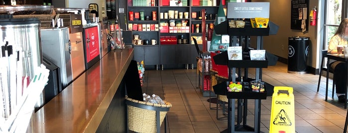 스타벅스 is one of Starbucks Miami.