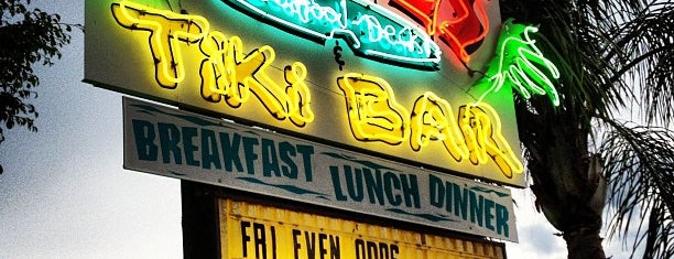 Grills Seafood Deck & Tiki Bar is one of Brunch in Brevard FL.