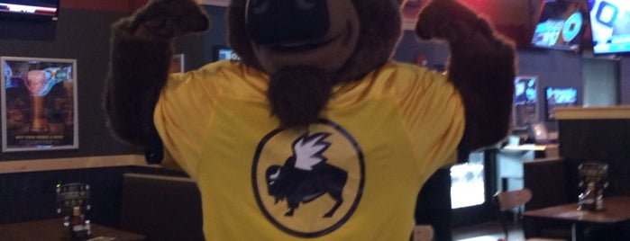 Buffalo Wild Wings is one of Sherylさんのお気に入りスポット.