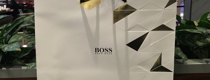 Hugo Boss is one of Викос💣 님이 좋아한 장소.