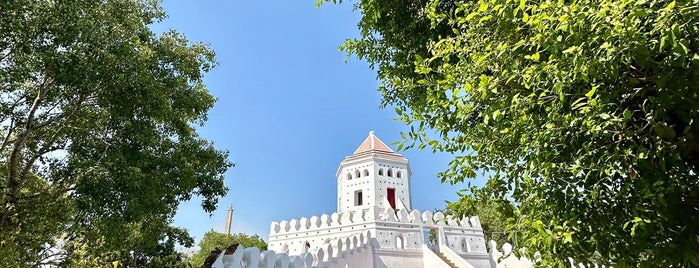 Phra Sumen Fort is one of A tester.