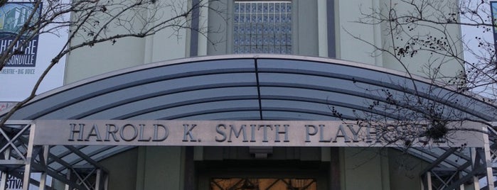 Theatre Jacksonville is one of สถานที่ที่บันทึกไว้ของ Milton.