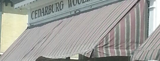 Cedarburg Woolen Mill is one of Lugares favoritos de Todd.