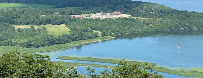 Mount Defiance is one of Revolutionary War Sites and attractions.