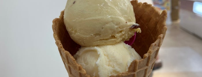 サーティワンアイスクリーム is one of デザート 行きたい.