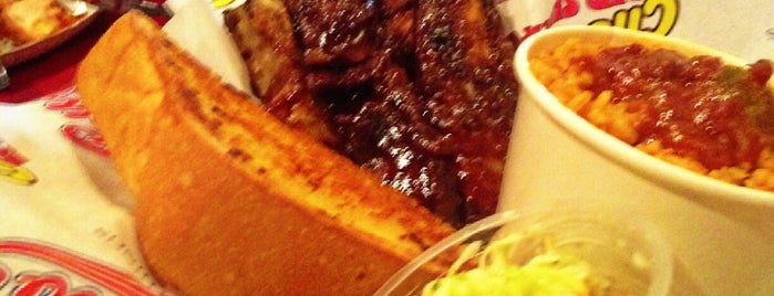 Chubby's Rib Shack is one of When In Smart Tower or Rufino Tower.