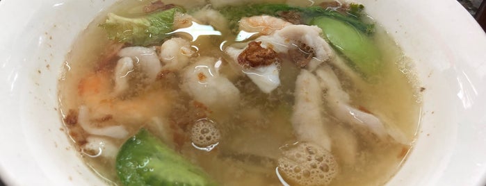 Yong Kee Istimewa Soup Seafood is one of kuliner.
