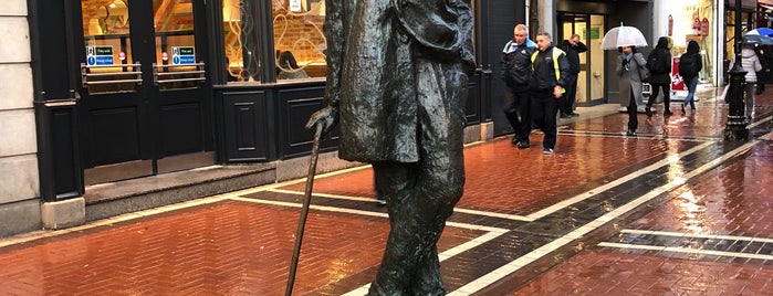 James Connolly Memorial Statue is one of Lugares favoritos de M.