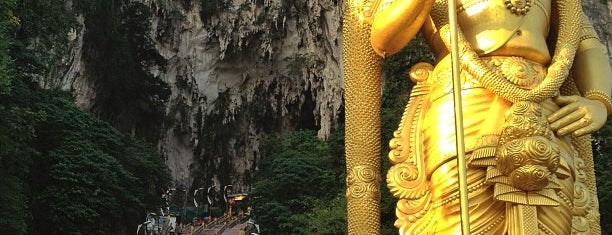 Sri Subramaniar Temple Batu Caves is one of Top 20 Places Must Visit in Kuala Lumpur.