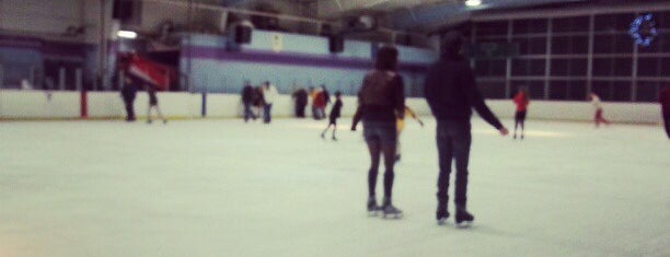Highland Ice Arena is one of Larissa’s Liked Places.