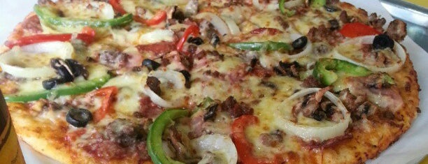 The 15 Best Places That Are Good For A Late Night In Manila