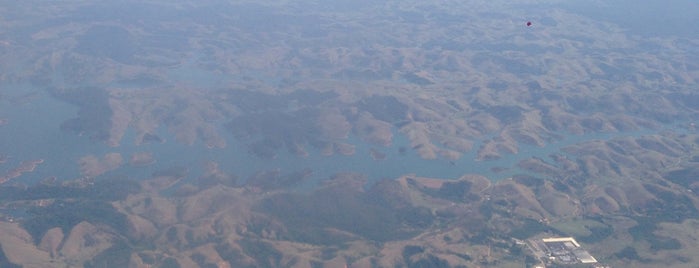 Aeroporto Internacional de São Paulo / Guarulhos (GRU) is one of Posti che sono piaciuti a Bruno.