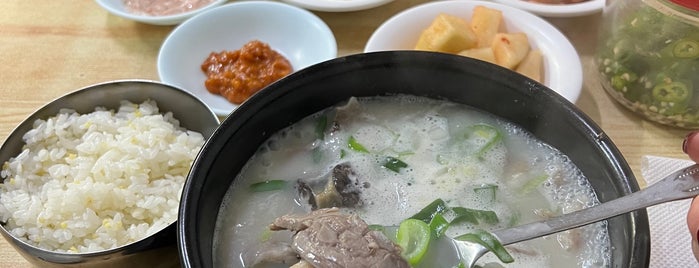 선릉순대국 is one of Seoul Yummy List.