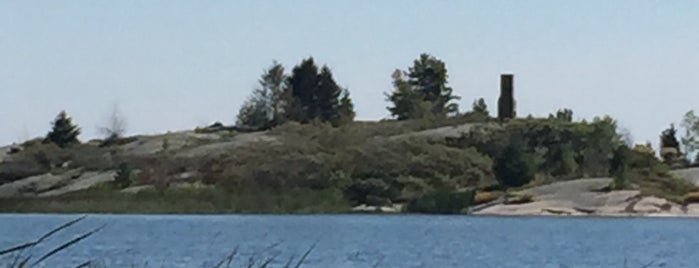 Thousand Islands National Park of Canada is one of NYC-Toronto Road Trip.