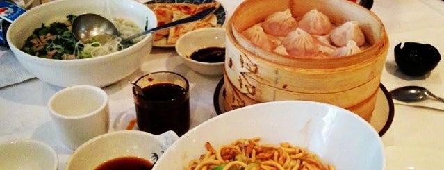 456 Shanghai Cuisine is one of The Chinatown List by Urban Compass.