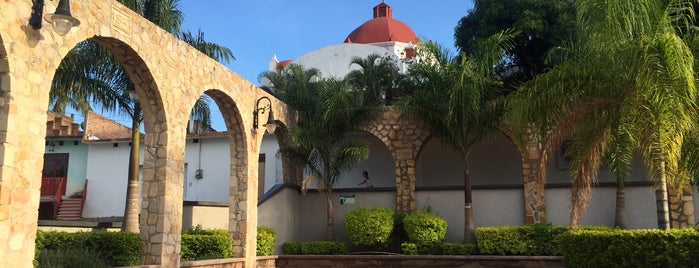 Plaza Cívica Tehuixtla is one of Tempat yang Disukai Laura.