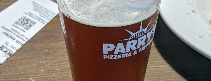 Parry’s Pizzeria & Taphouse – The Colony is one of Orte, die Mike gefallen.