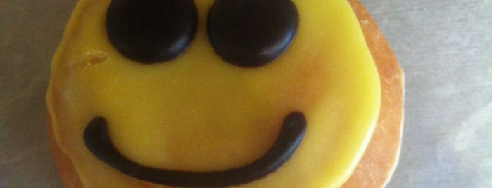 Dunkin' is one of Posti che sono piaciuti a Smiley.