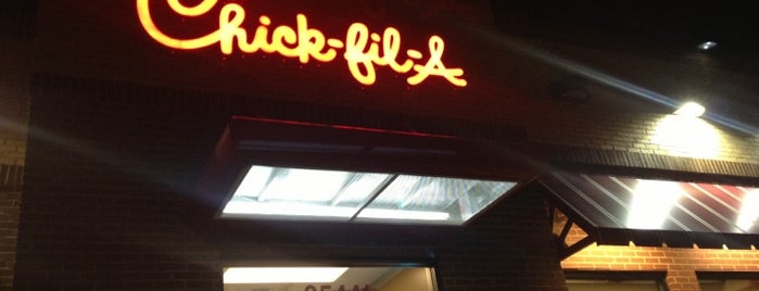 Chick-fil-A is one of Lugares favoritos de Dan.