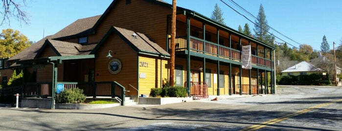 Smith Flat House is one of Lieux qui ont plu à Alan.