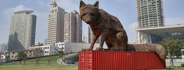 Jing'an Sculpture Park is one of in which i go to china.