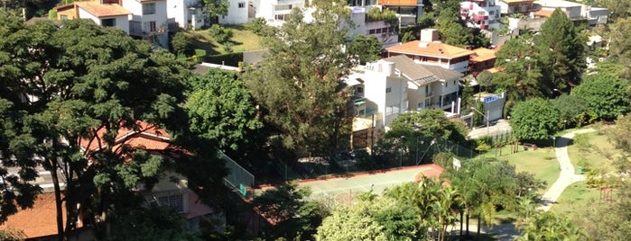 Area Verde Vila Monteverde is one of Lieux qui ont plu à Gabriela.
