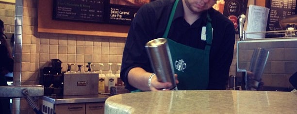 Starbucks is one of Posti che sono piaciuti a Adr.
