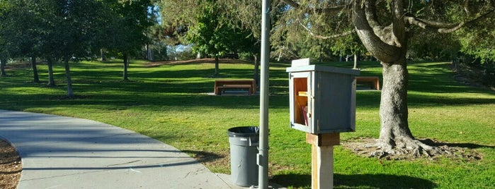 Montrose Community Park Little Free Library #9555 is one of Little Free Libraries in LA area.