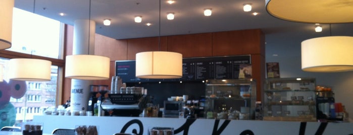 Coffeelovers de Annex is one of Maastricht : See, Buy, Vlaai!.