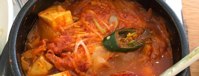 수라 Sura Korean BBQ Restaurant is one of Batu Caves.