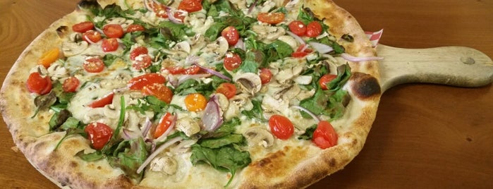 Evviva Woodfired Pizza is one of Restaurants at Snohomish County.