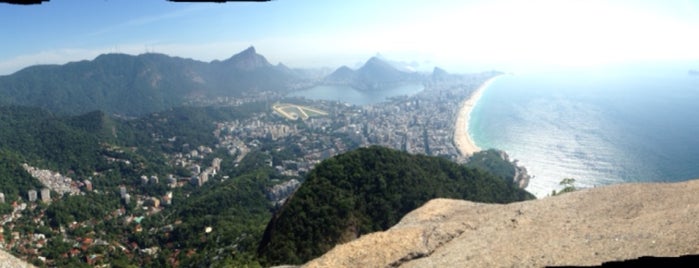 Morro Dois Irmãos is one of Lugares favoritos de Erik.