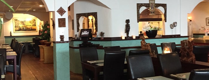 Lestari Indonesisch Restaurant is one of Tempat yang Disukai Hans.