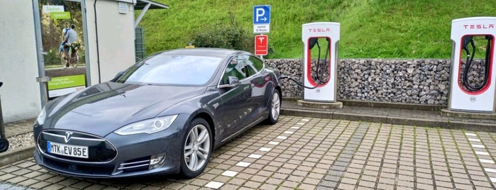 Tesla Supercharger Irschenberg is one of Tesla DACH NL.