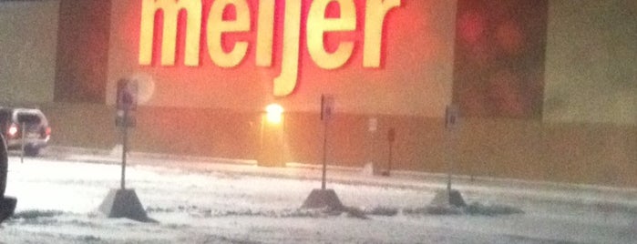 Meijer is one of Lugares favoritos de Joanna.