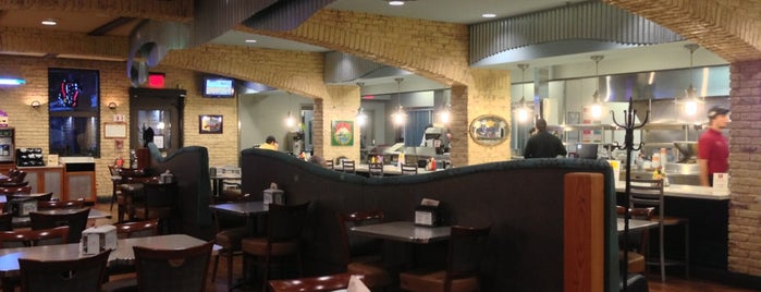 The Burger Bar by Wegmans is one of Lugares favoritos de Greg.