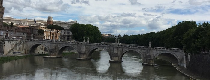 Residenza Ponte Saint' Angelo is one of Rome.