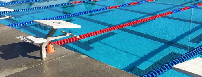 Roseville Aquatics Complex is one of Lugares favoritos de Charlie.